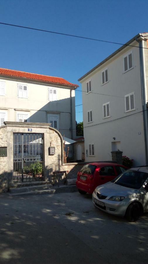 Apartmani Filip Zadar Diklo Eksteriør billede